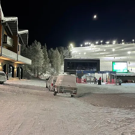 Cranberry C1, Ski-in Ski-out 2 Bedroom In Center