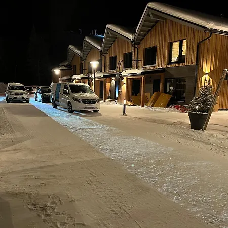 Huoneisto Cranberry C1, Ski-in Ski-out 2 Bedroom In Center *