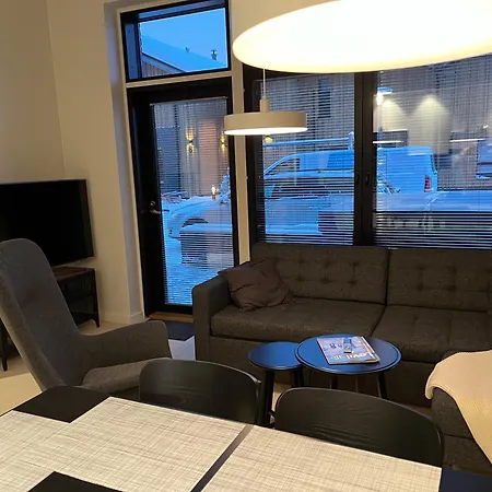 Cranberry C1, Ski-in Ski-out 2 Bedroom In Center