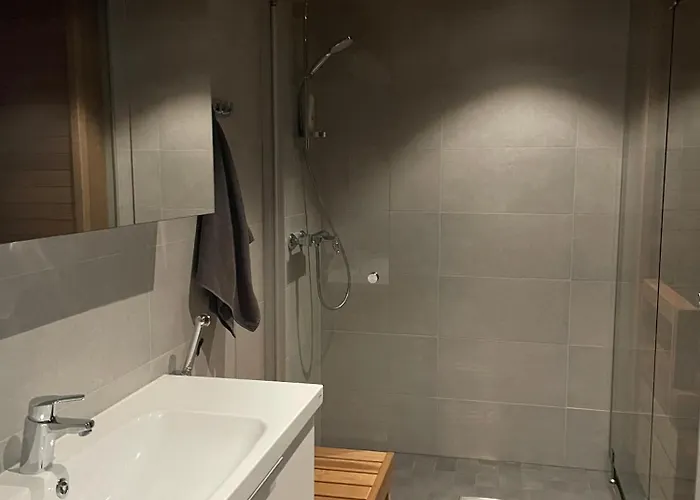 Cranberry C1, Ski-in Ski-out 2 Bedroom In Center *